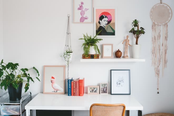 8 Ways to Keep Your Makeshift Home Office Clutter-Free and Cool