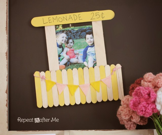 Lemonade Stand Magnetic Picture Frame